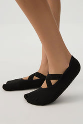 camactive⢠Barre Grip Socks