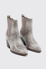 Pointy Toe Chelsea Boots