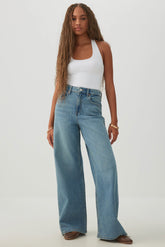 The Legacy Fit High Rise Wide Leg Jean