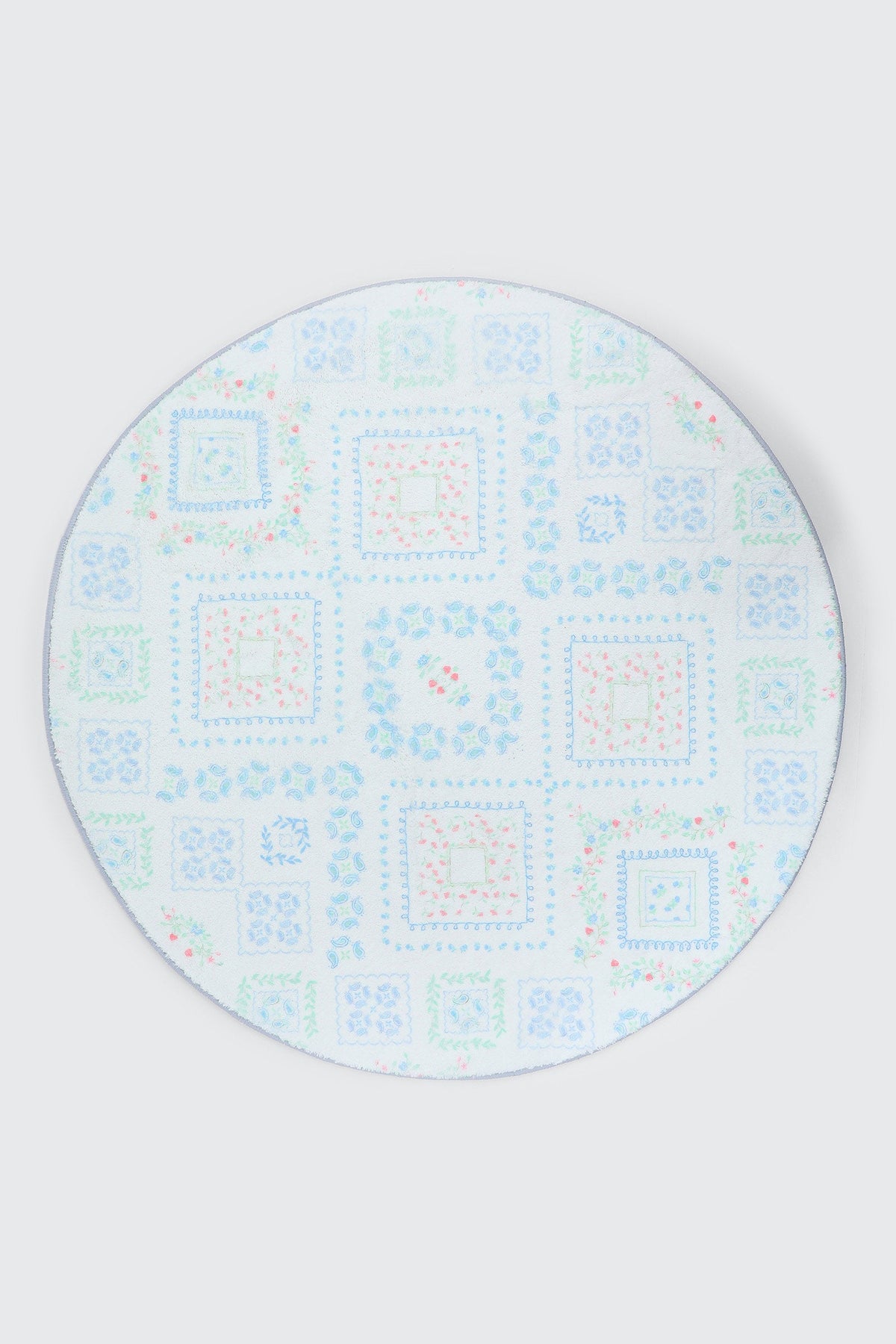 Round Paisley Rug