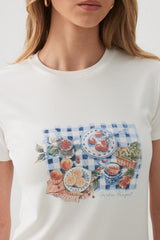 Fitted Graphic T-Shirt