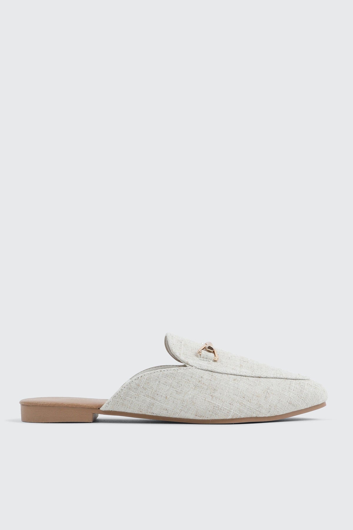 Round Toe Mules with Metal Ornament
