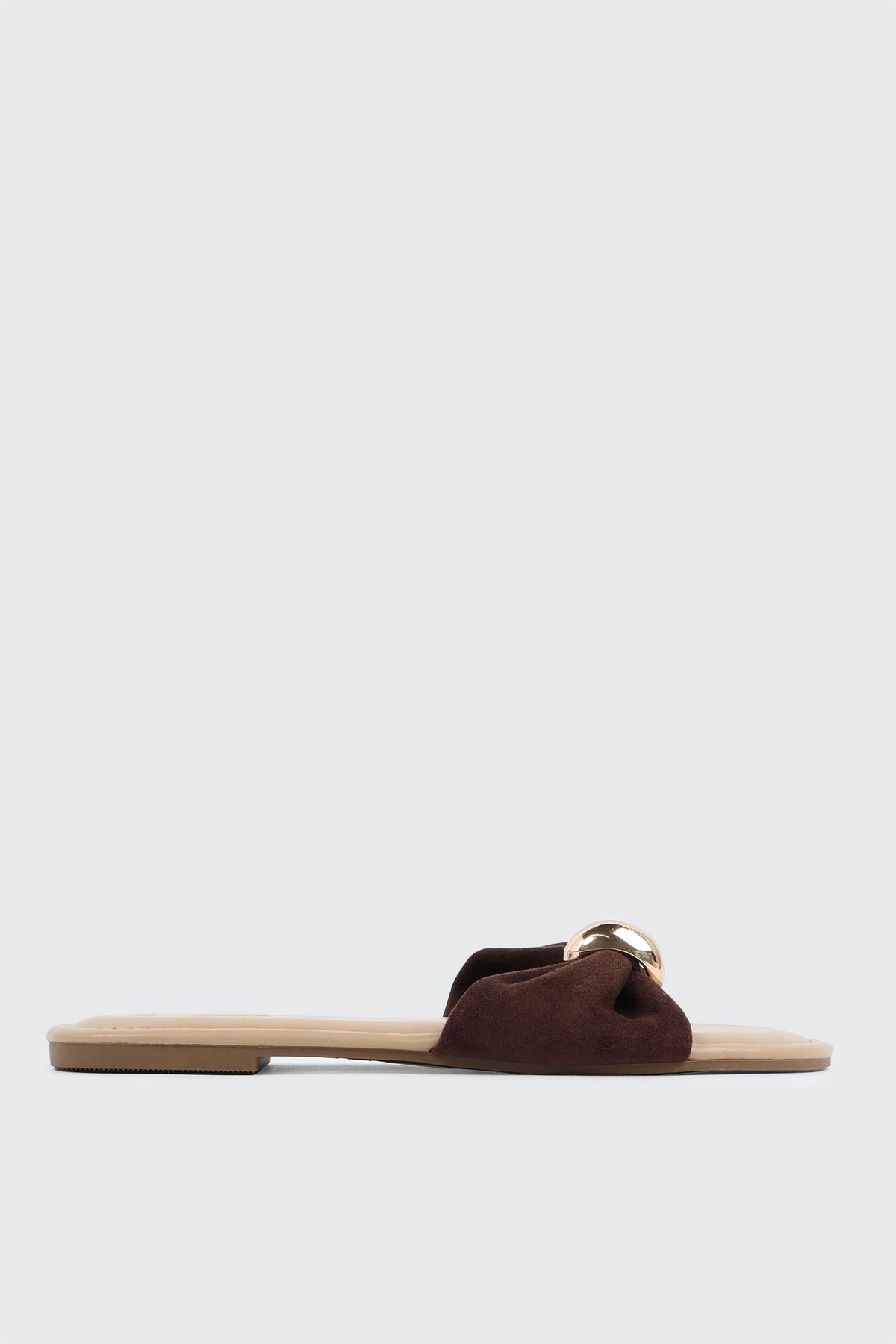 Flat Sandals with Gold Ornament