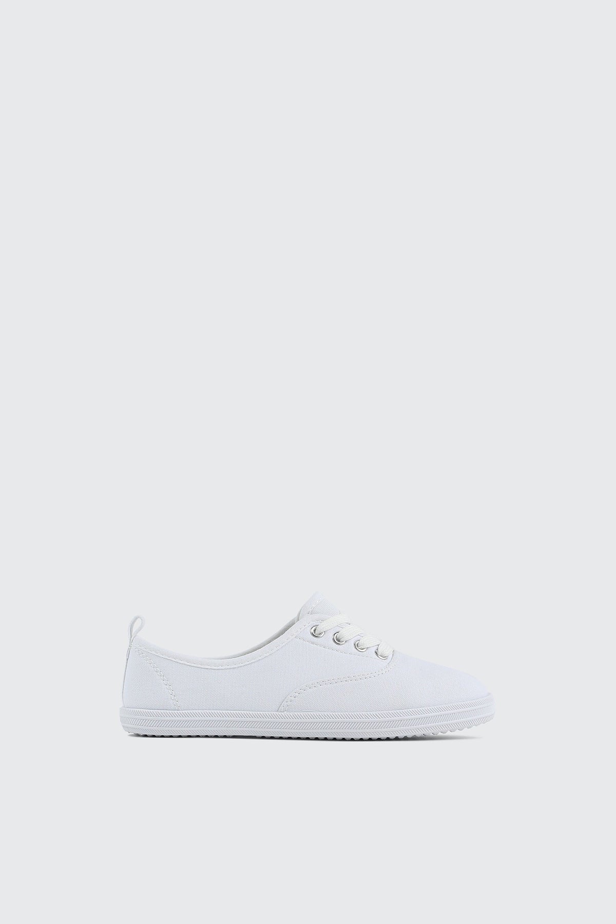 Lace up Sneakers