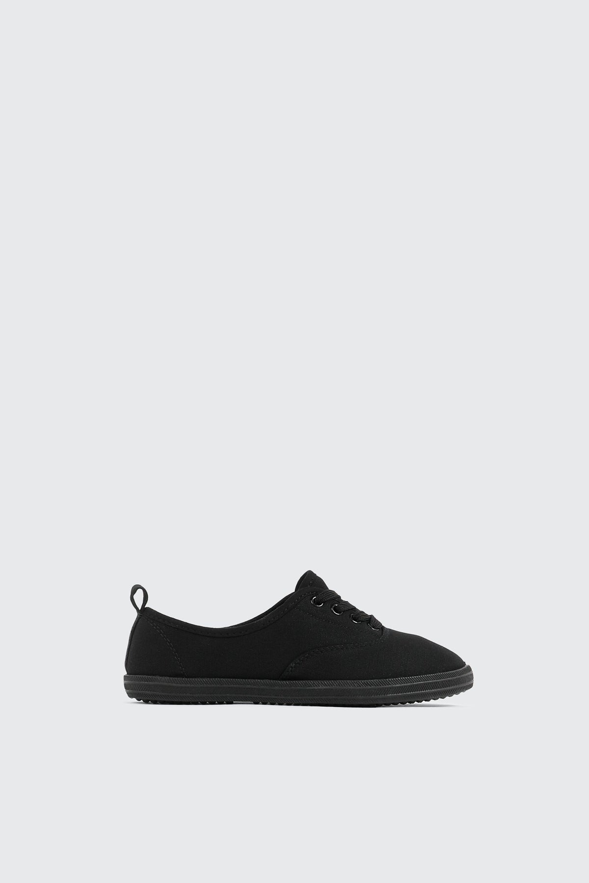 Lace up Sneakers