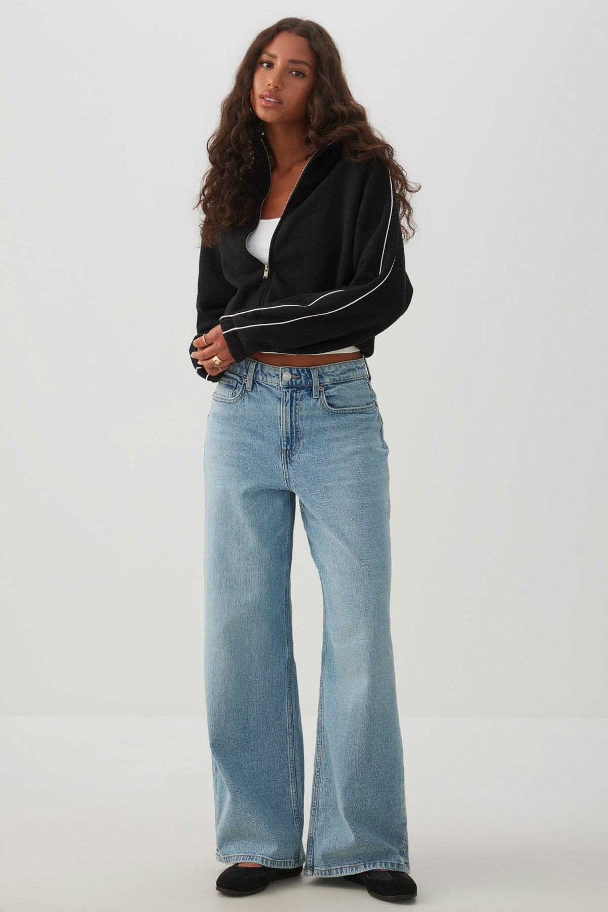 The Legacy Fit High Rise Wide Leg Jean