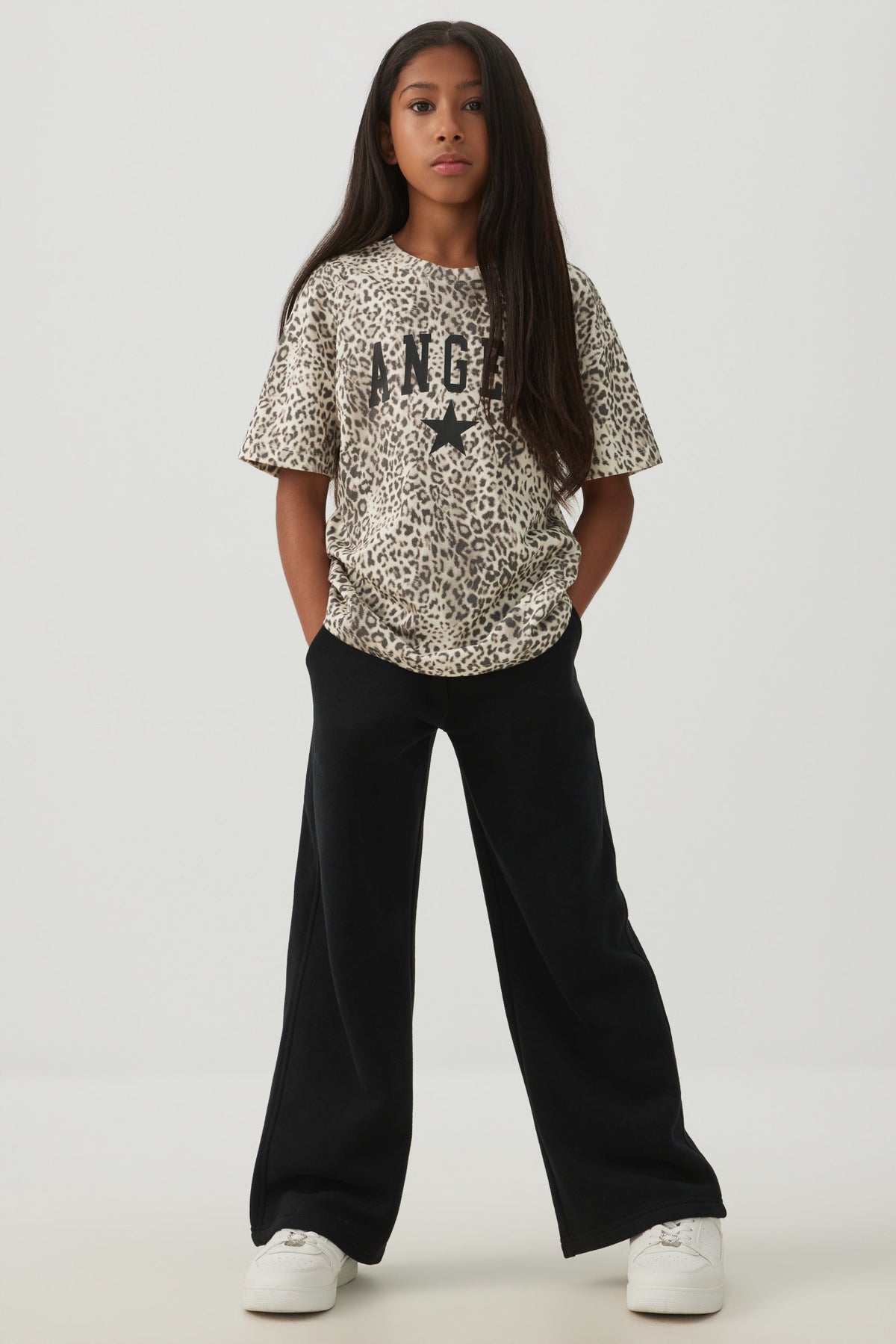MADESOFTâ¢ Fleece Wide Leg Sweatpants