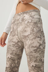MADESOFTâ¢ Sculpt Foliage Flared Leggings