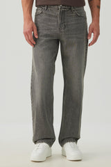 Loose Straight Leg Jeans