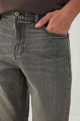 Loose Straight Leg Jeans