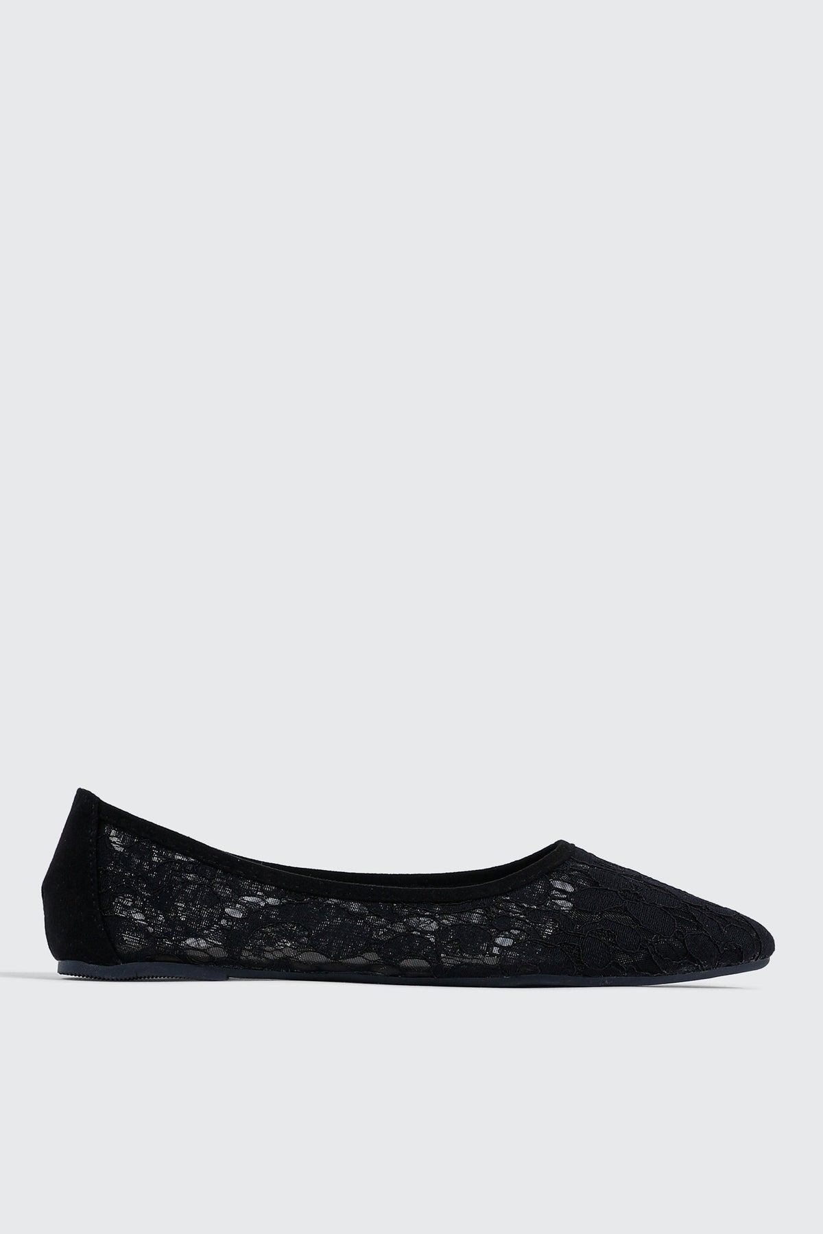 Lace Pointed Toe Flats