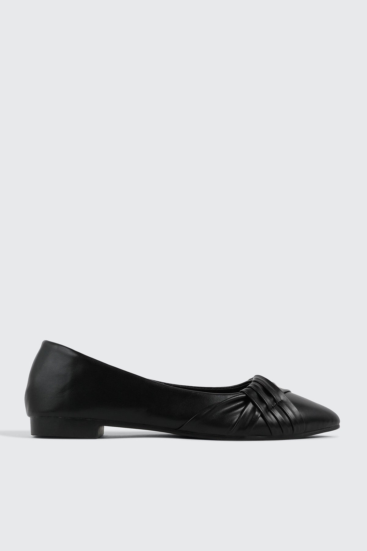 Pleated Pointed Toe Flats