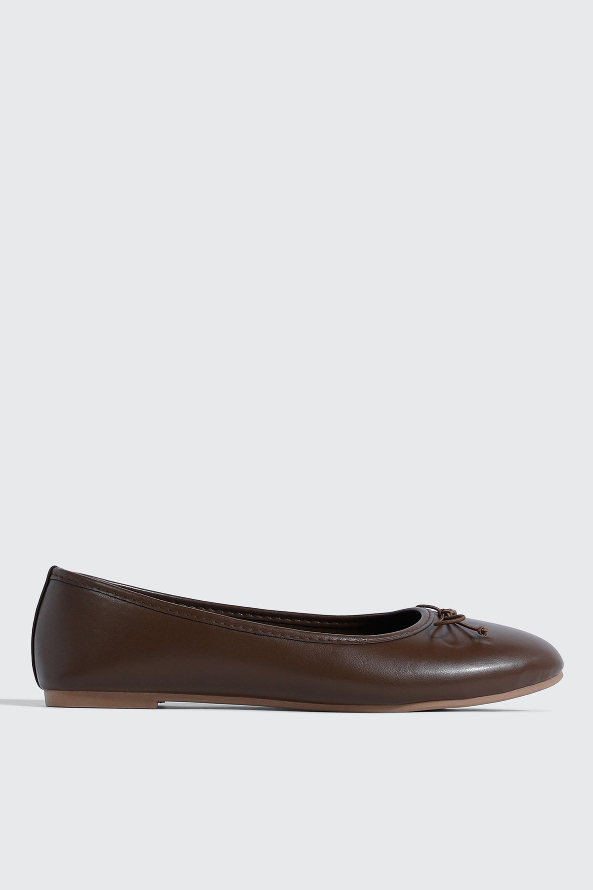 Round Toe Ballet Flats with Bow