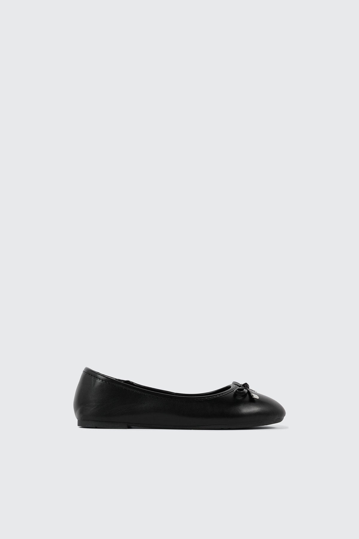 Round Toe Ballerina Flats